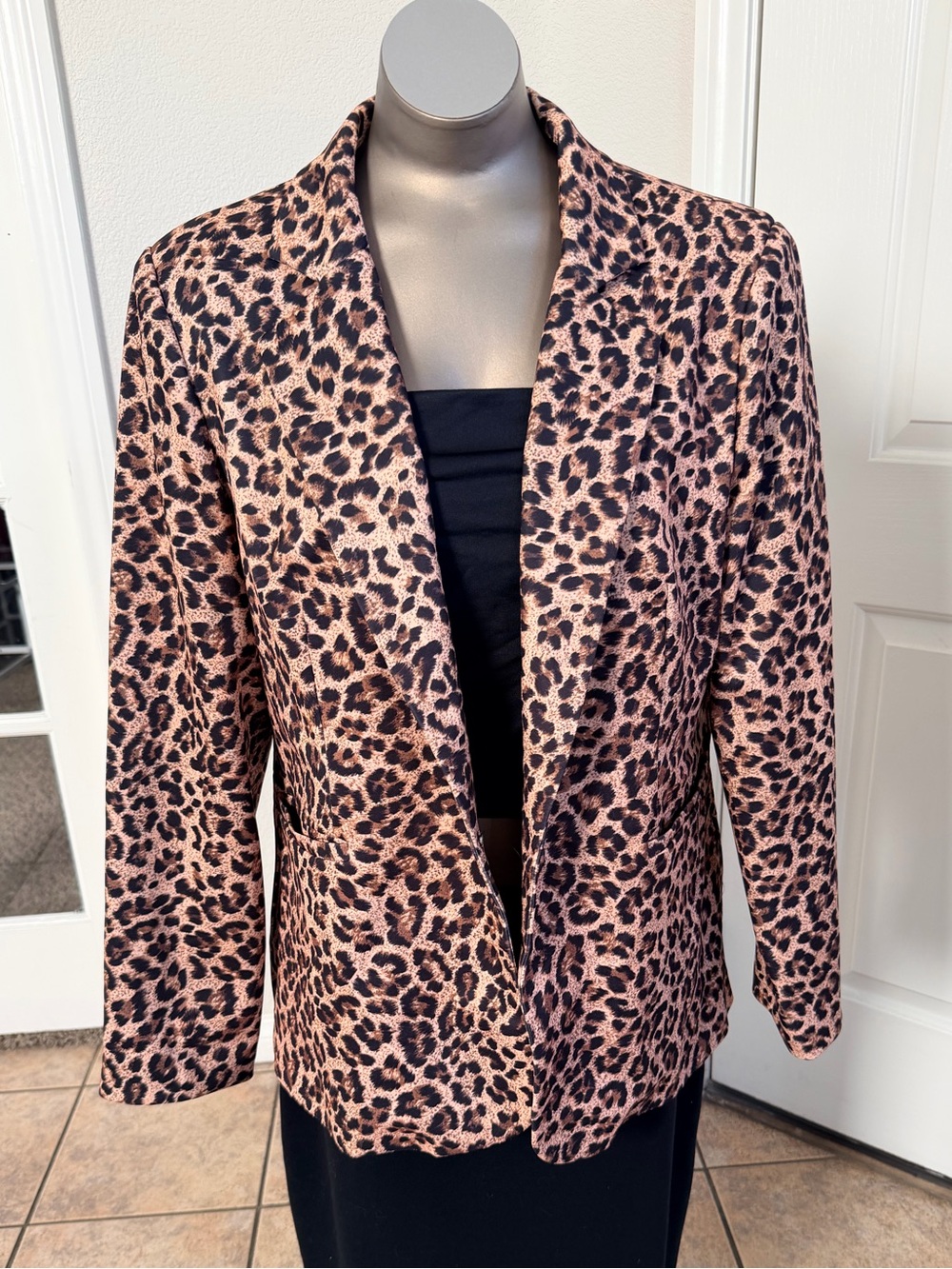 Leopard Print Blazer oversized great fit. Autumn fall 2026.Punk alternative goth